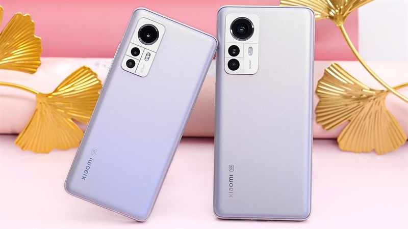 Xiaomi 12 vẫn sử dụng màn hình đục lỗ 